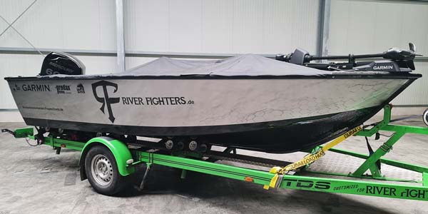 Lund Boot Riverfighters
