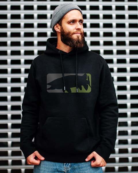 Angler Pullover mit modernem Hecht Motiv