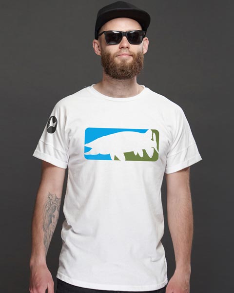 Angler T-Shirt mit modernem Hecht