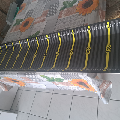 Ruban à mesurer autocollant